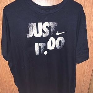 Nike T Shirt